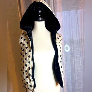 Kids Heart Pattern Puffer Vest - Black & White